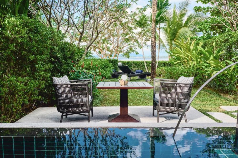 Beachfront Plunge Pool Villa, Phuket Marriott Resort & SPA Nai Yang Beach 5*
