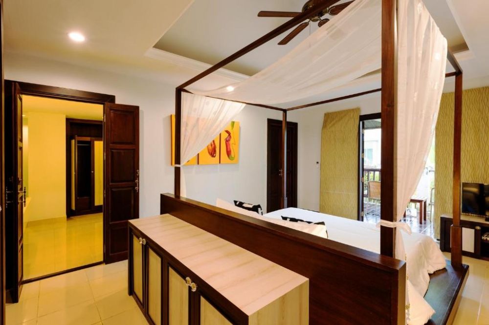 1 Bedroom Jacuzzi Villa, Anyavee Tubkaek Beach Resort 4*