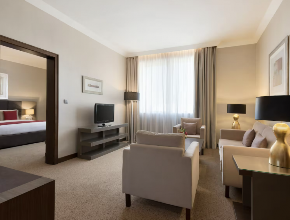 King Bed Suite, Ramada by Wyndham Abu Dhabi Downtown 4*