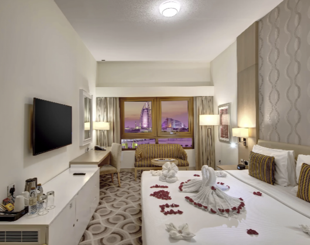 Deluxe Room, Metropolitan Hotel Dubai 4*