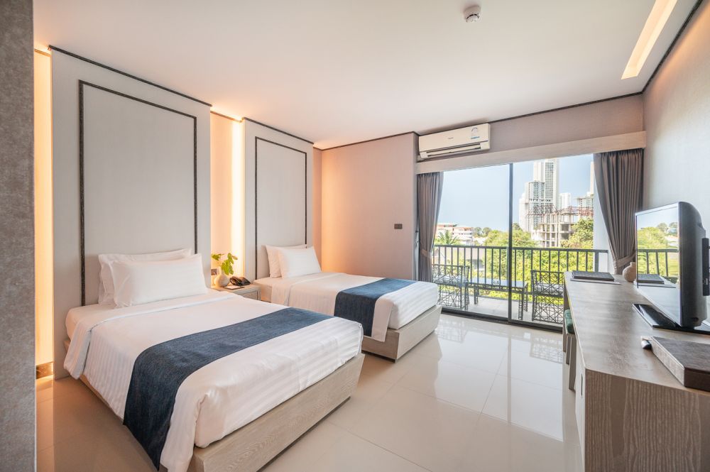 Superior Twin Room, Manhattan Pattaya Hotel 4*