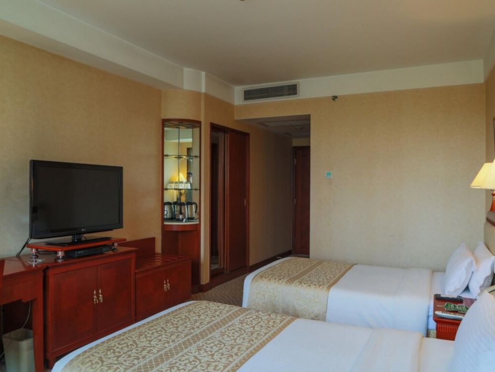 Deluxe, River View Hotel 4*