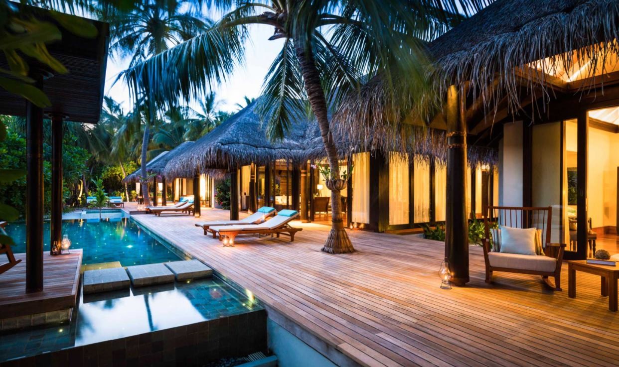 Four Bedroom Beach Pool Residence, Anantara Kihavah Villas 5*
