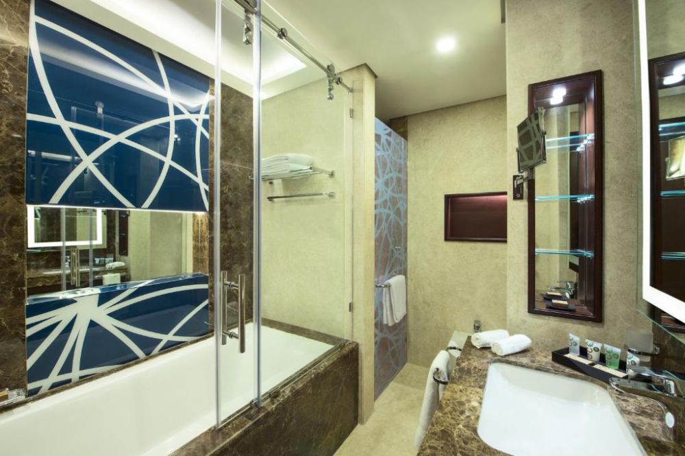 Deluxe Room, Gulf Court Hotel Business Bay 4*