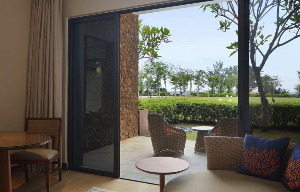 Guest Room, Garden Terrace, The Westin Desaru Coast Resort 5*