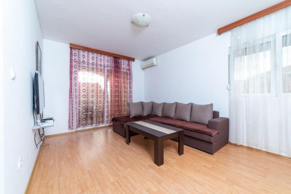 2 bedroom Apartment, Jovan Apartments 3*