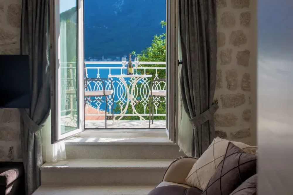 Deluxe Apartment Sea View, Conte 4*