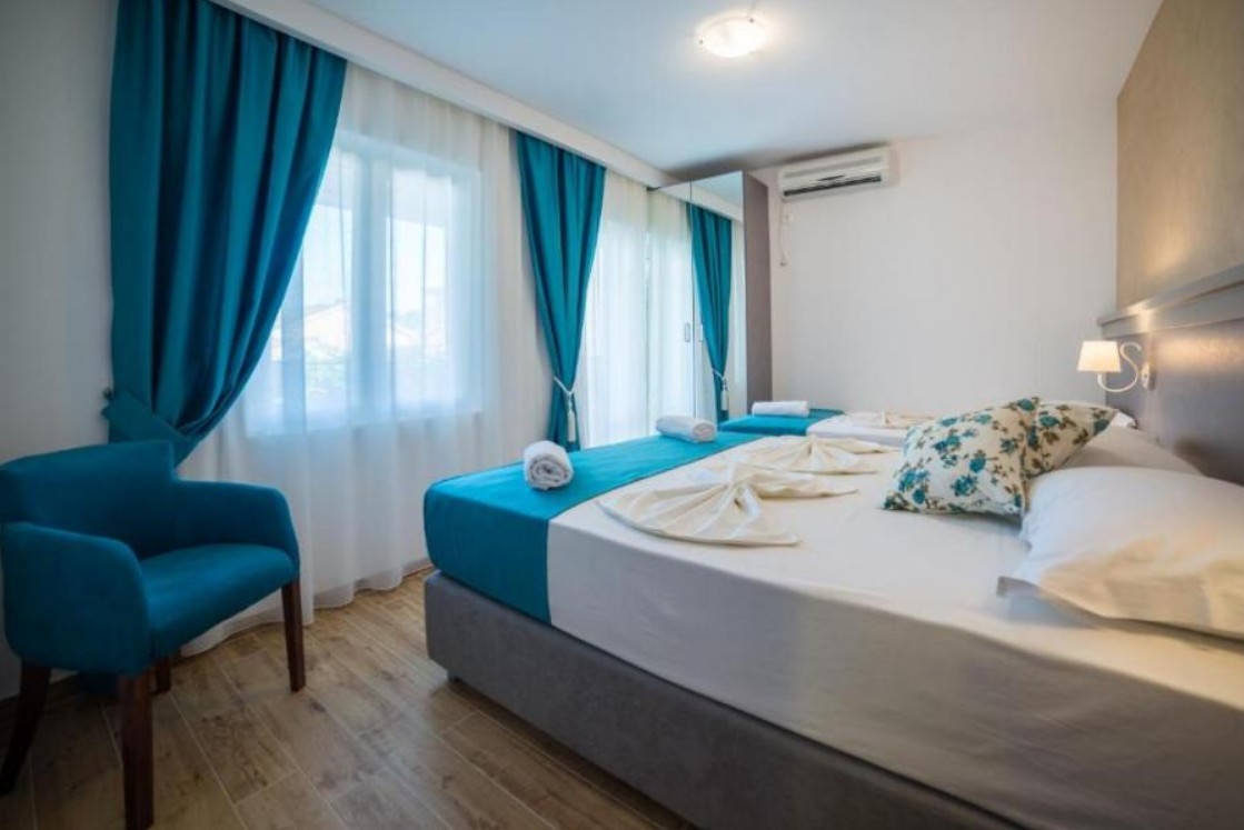 1 bedroom Apartment, Guest House S-lux 3*