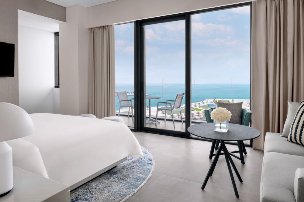 Panoramic Bridge Suite Pool and BV, Movenpick Resort Al Marjan Island 5*
