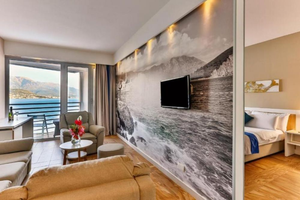 Suite Sea View, Carine Hotel Delfin 4*