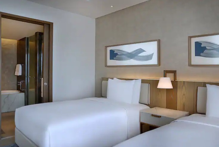 Two Double Beds Deluxe Room PV, Hilton Abu Dhabi Yas Island 5*