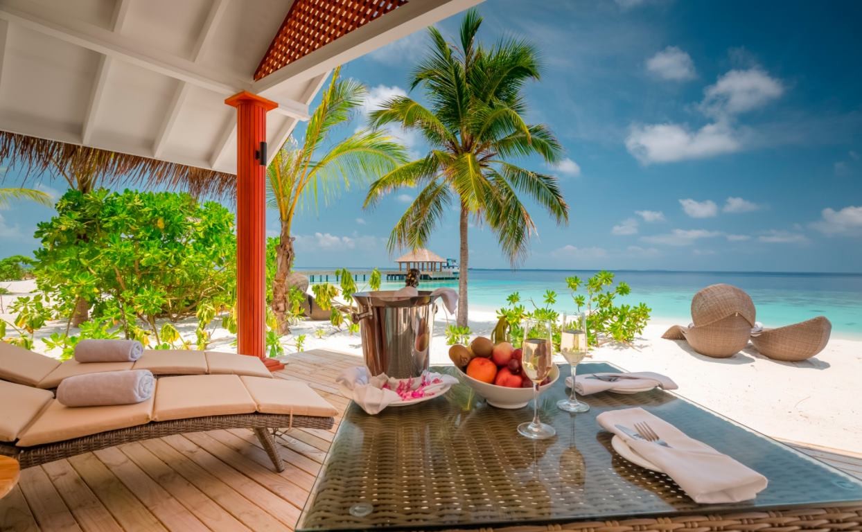 Beach Villa, Kudafushi Resort & Spa 5*