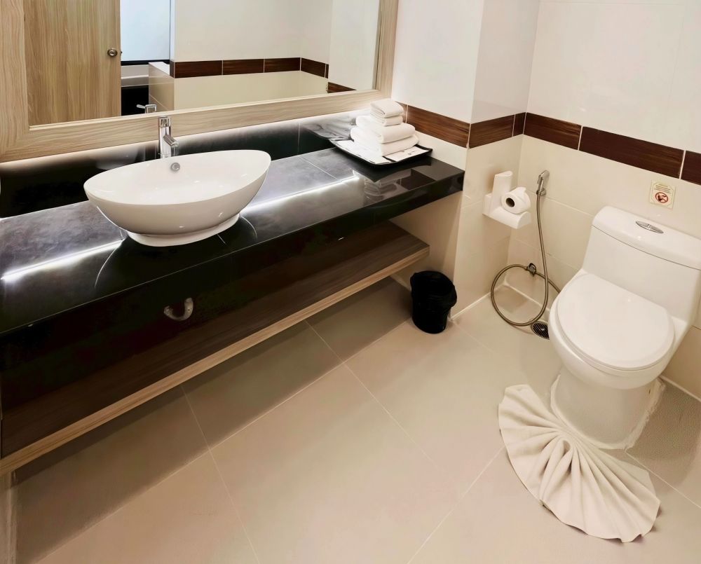Deluxe Room with Pool View, Ramada By Wyndham Aonang Krabi 4*