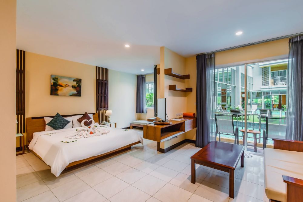 Classic Suite Pool Access, Elite Suites Hotel Patong (ex. Bauman Residence) 4*