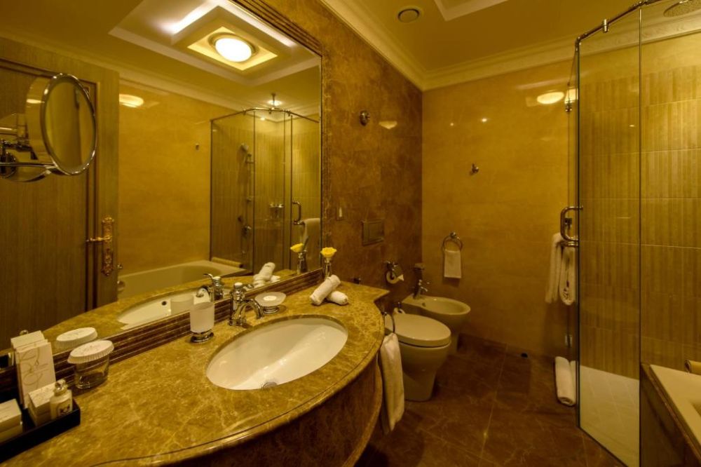 Family/ Boutique Suite, Royal Rose Hotel Abu Dhabi 5*