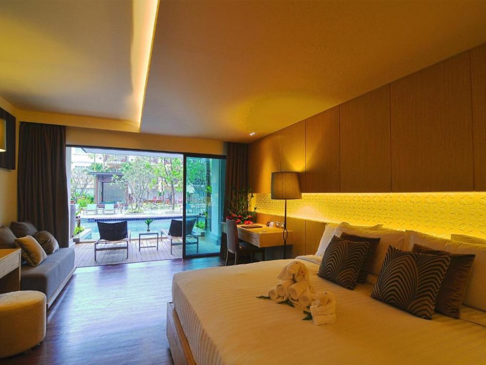 Sunset Deluxe Pool Access | Sunset Wing, Phuket Graceland Resort & Spa 4*