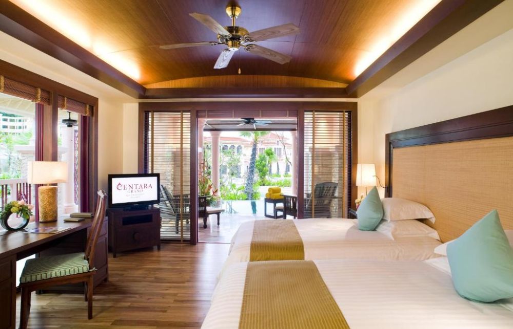 Deluxe Pool Suite, Centara Grand Beach Resort Phuket 5*