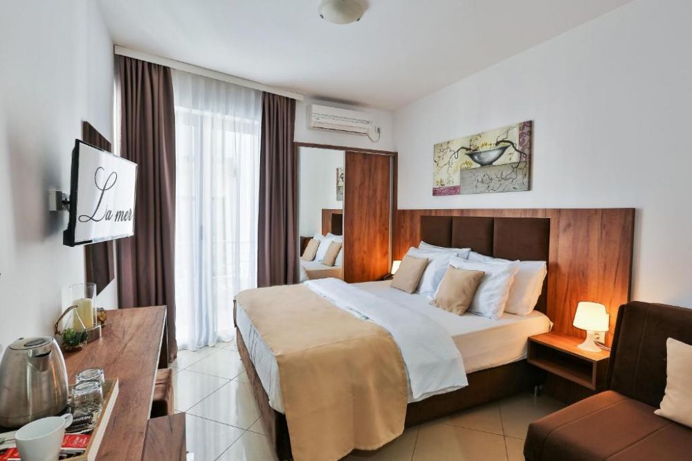Double Room With Extra Bed, La Mer Hotel 4*