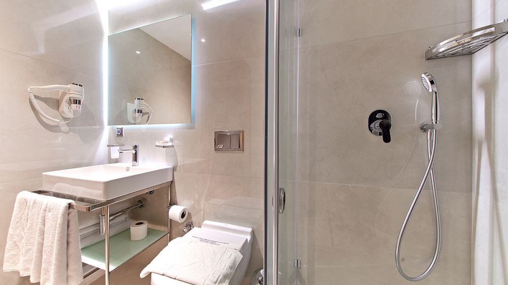 Adjoining Room, Lady Diana Hotel 4*