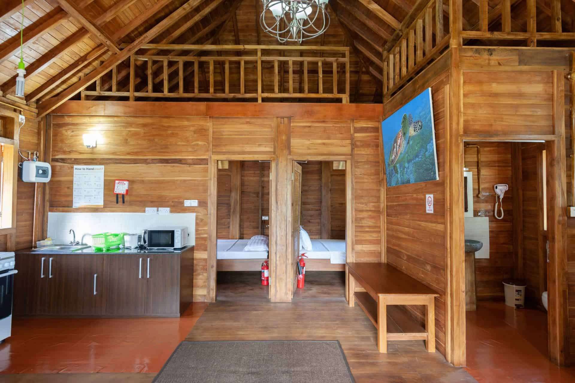 Wooden Chalet, Hide Away Holiday Apartments 