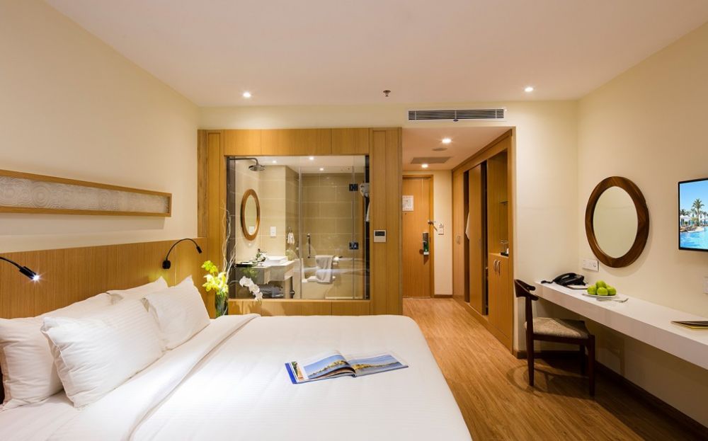 Deluxe Partial SV, Star City Hotel & Condotel Beachfront Nha Trang 4+