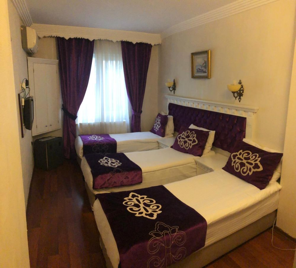 Standard, Istanbul Holiday Hotel 3*