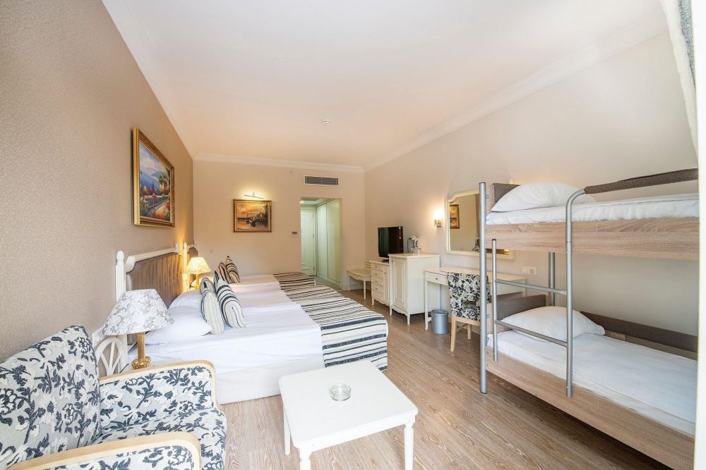 Standard Room With Bunkbed, Crystal Tat Beach Golf Resort & Spa 5*