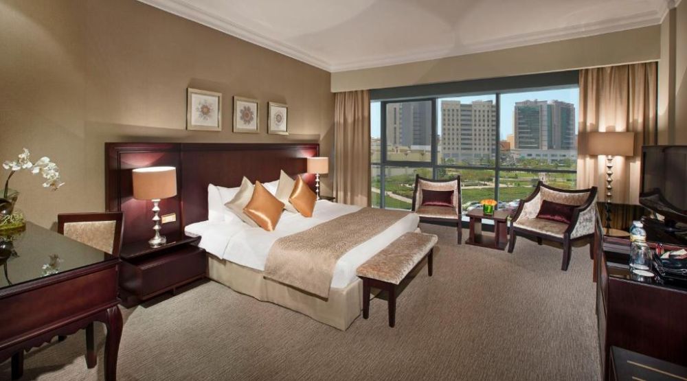 Deluxe Room, City Seasons Dubai Hotel 4*