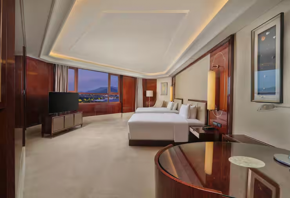 Twin Guest Room, DoubleTree by Hilton Sanya Bay 3*