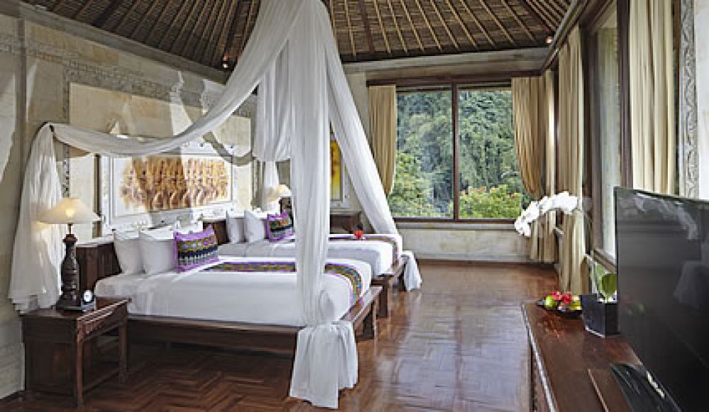 2 Bedroom Deluxe Pool Villa, The Royal Pita Maha 4*