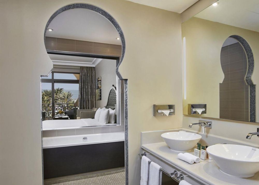 Guest Room King, Hilton Ras Al Khaimah Beach Resort & SPA 5*