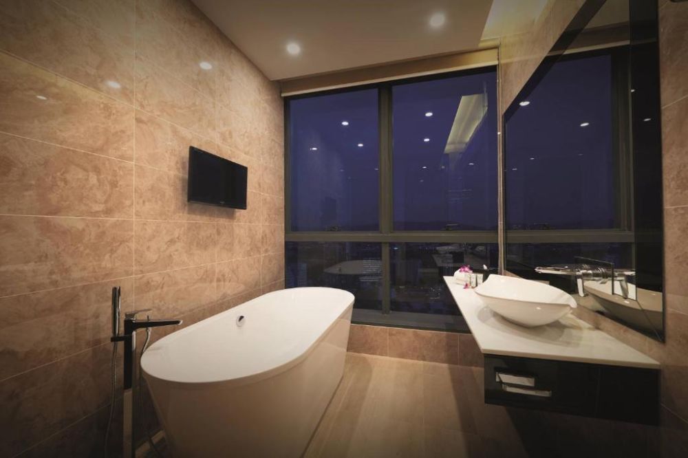 Two-Bedroom Premier Suite, Dorsett Residences Bukit Bintang 5*