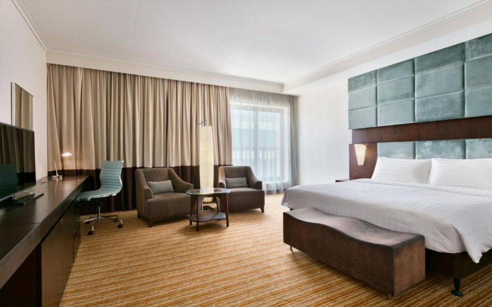 Superior Room, Traders Hotel Qaryat Al Beri 4*