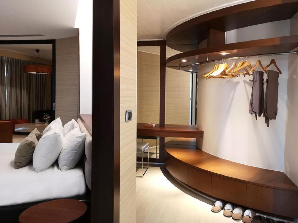 2-Bedroom Oceanfront Royal Suite, The Zign Hotel 5*
