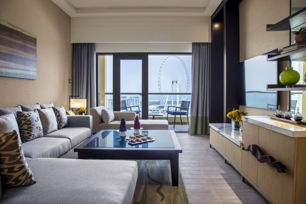 Sea Front 1 Bedroom Suite, Amwaj Rotana Jumeirah Beach 5*