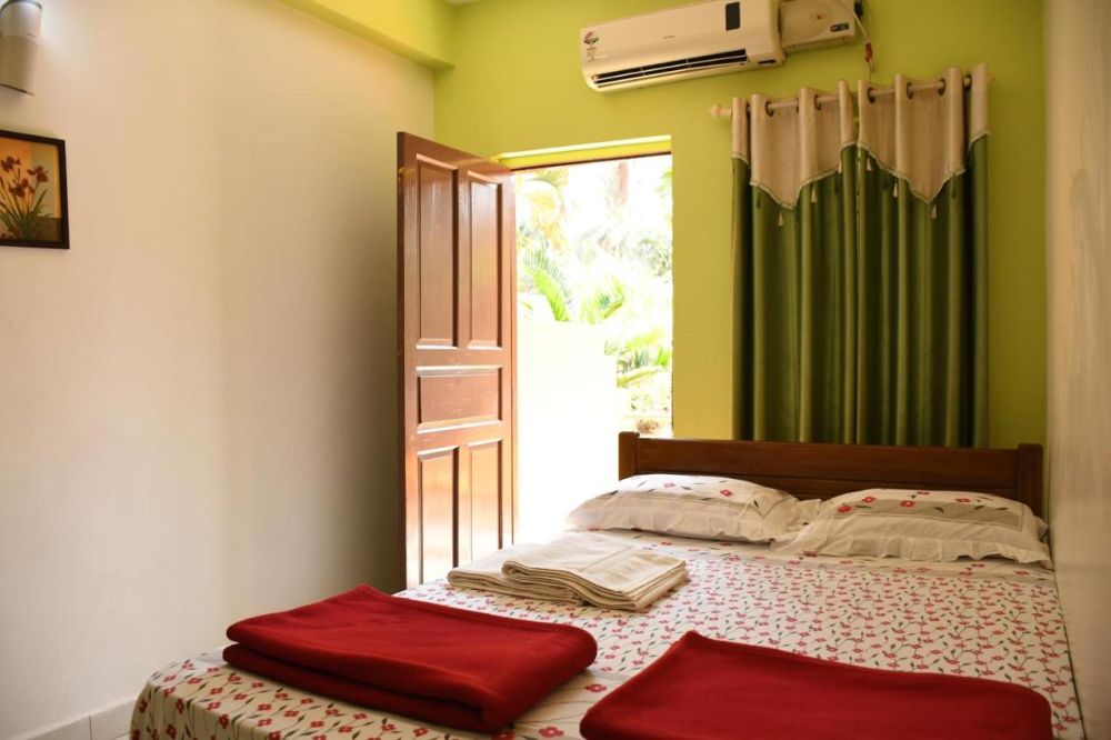 Standard non AC/with AC, Wavelet Beach Resort Guest House 