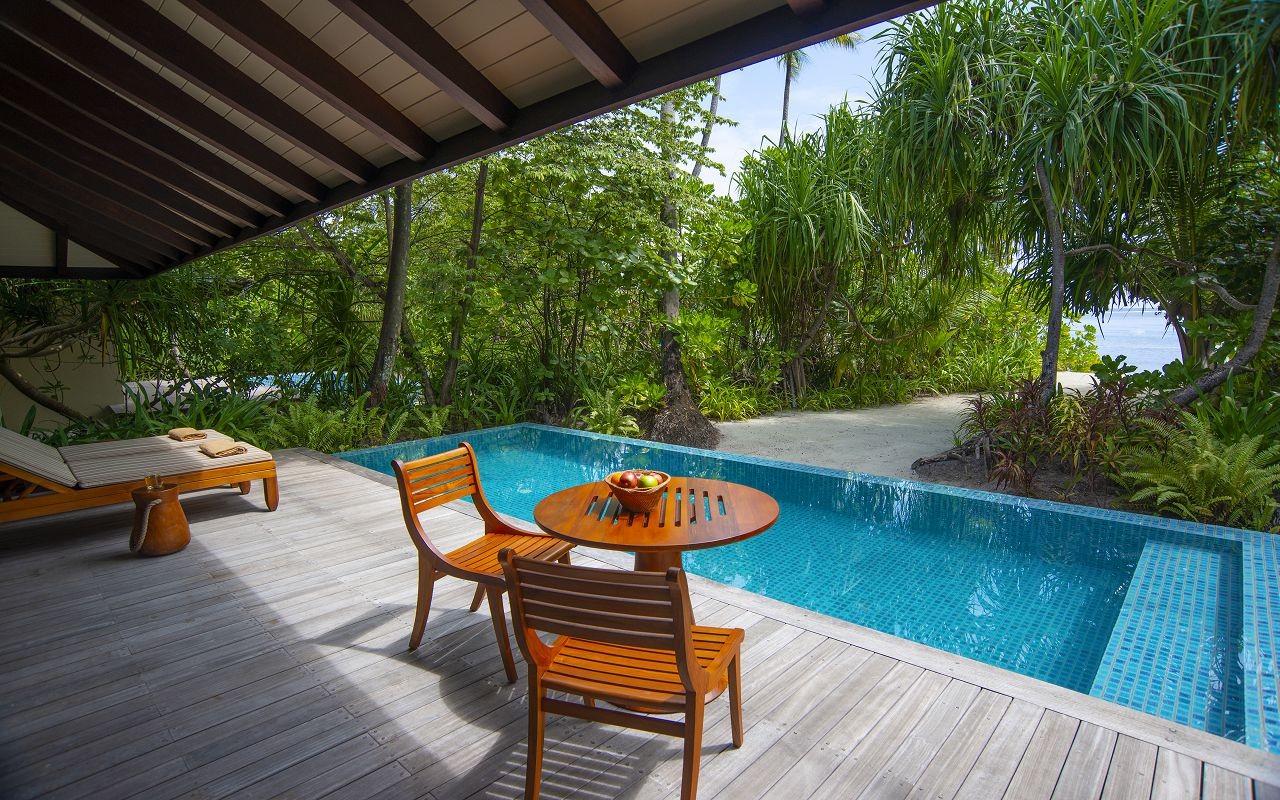 Sunrise / Sunset Deluxe Beach Pool Villa, The Residence Maldives at Dhigurah 5*