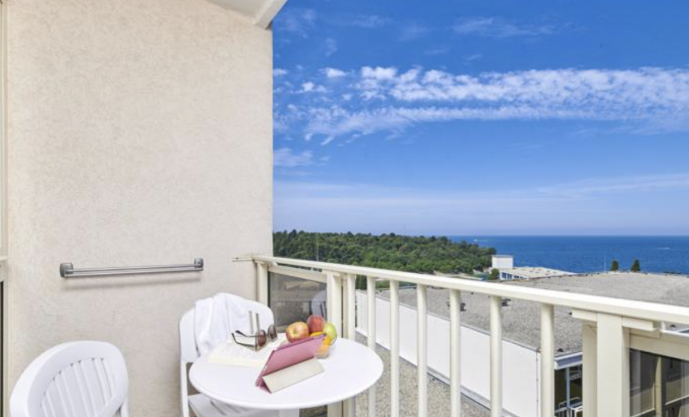 SUITE WITH BALCONY SEA SIDE, Hotel Istra Plava Laguna 3*