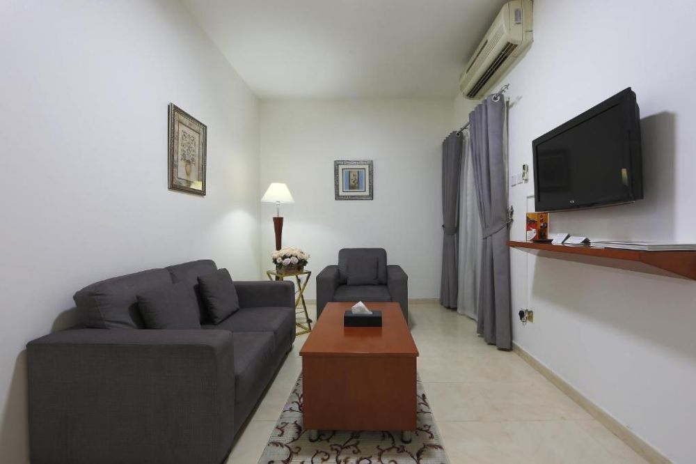 Standard Suite, Nova Park Sharjah 3*