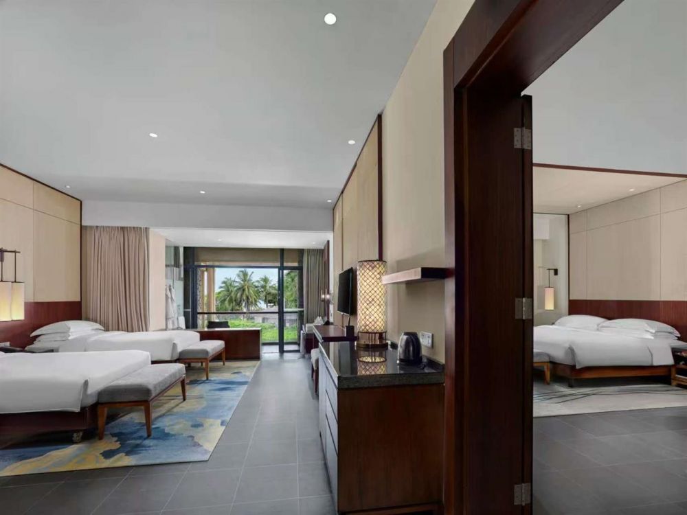 2 Bedroom Deluxe Connecting Room Garden View, Hilton Sanya Resort & Spa 5*