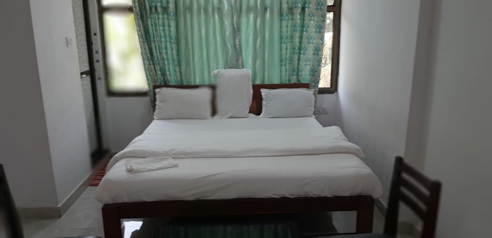 Standard AC/non AC, Celjoan Guest House 2*