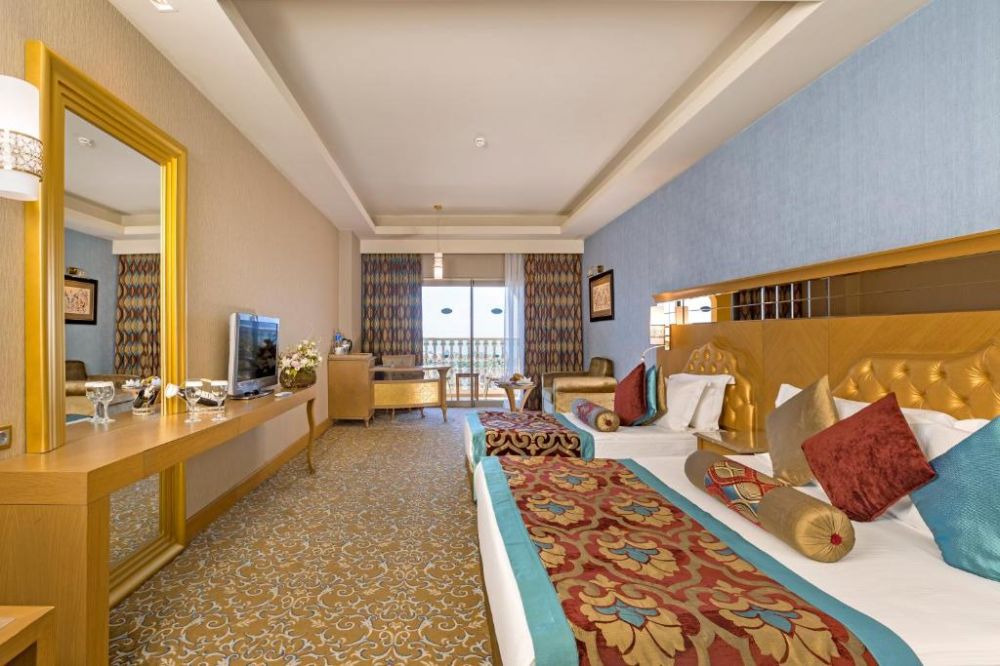 Junior Suite, Royal Holiday Palace 5*