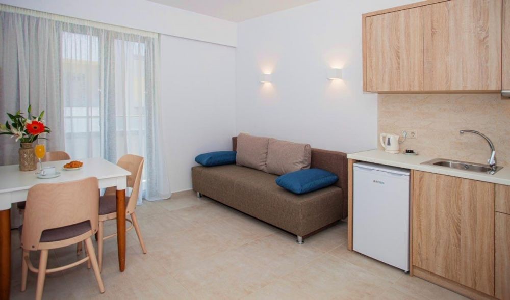 Suite 1 Bedroom, Minos Aparthotel 4*