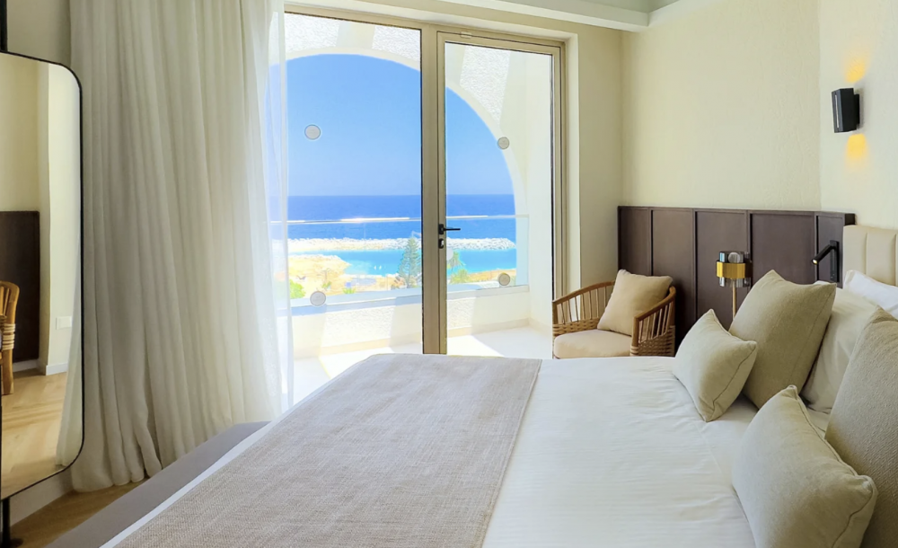 The Grand Suite, Golden Coast Beach Hotel 4*