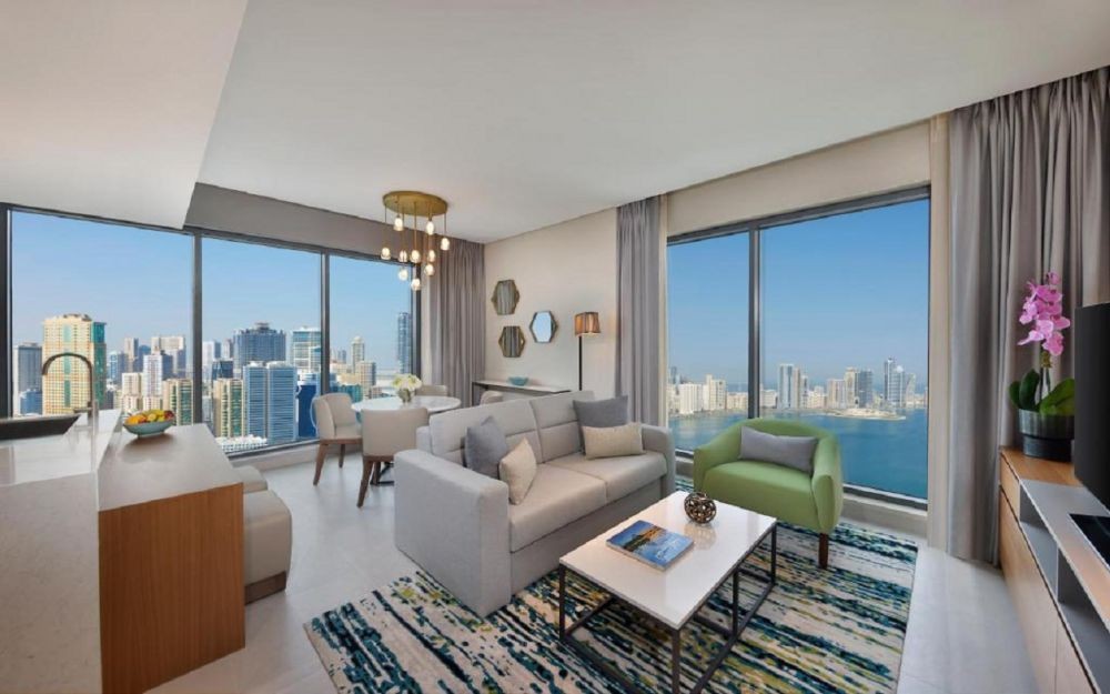 King 1 Bedroom Corner Apart, Doubletree by Hilton Sharjah Waterfront Hotel 4*