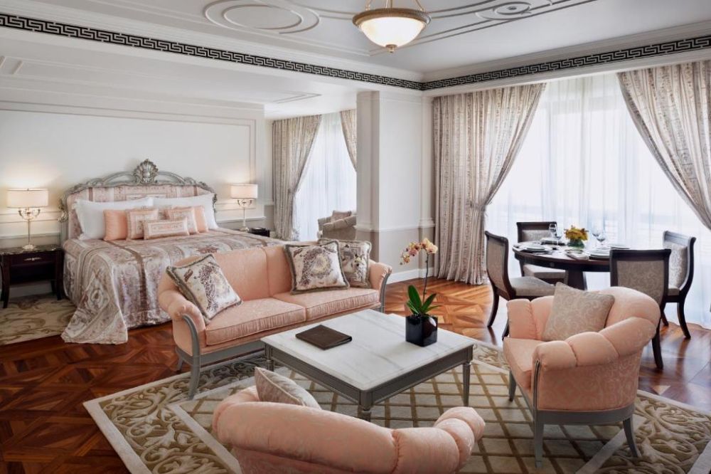 Junior Suite (CV), Palazzo Versace Dubai 5*