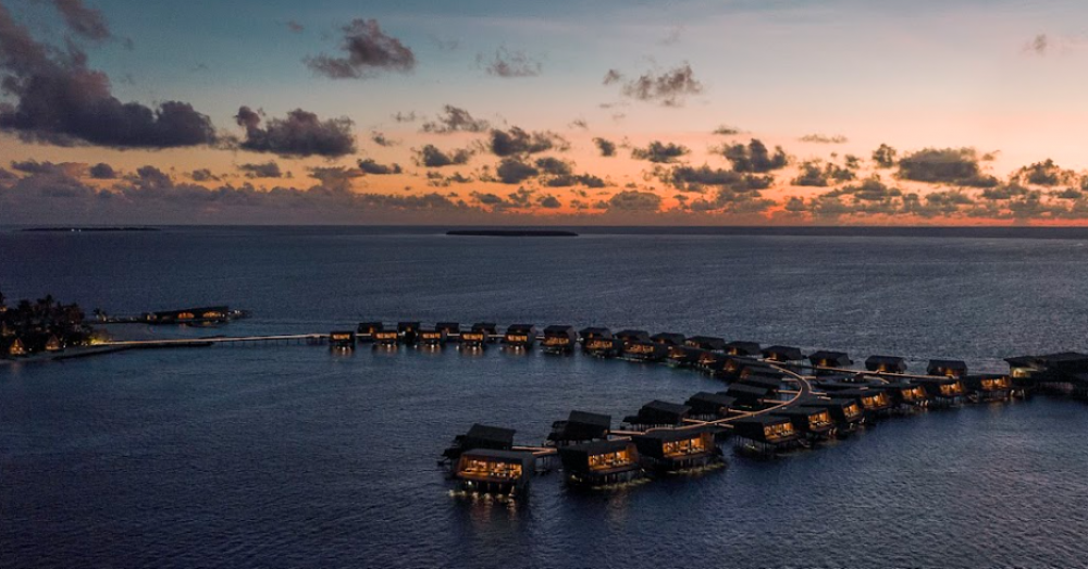 Sunset Overwater Villa with Pool, The St. Regis Maldives 5*