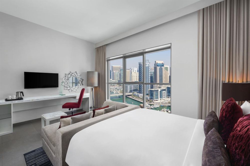 Superior Room, Wyndham Dubai Marina 4*