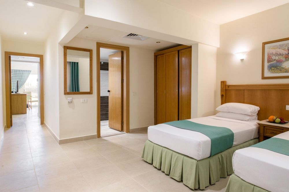 Superior Family Room, Hurghada Long Beach Resort (ex.Hilton Long Beach Resort) 4*