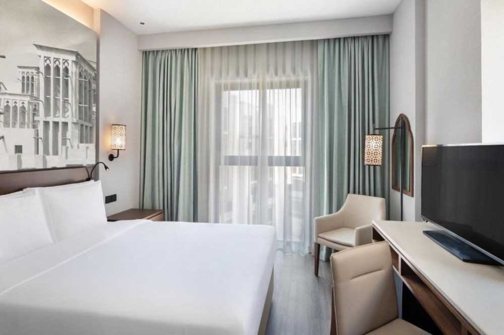 Superior Room Souk View, Super 8 by Wyndham Dubai 2*